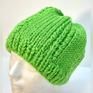 NWT Hand Knit Chunky Bright Green Beanie Hat w/ Lace Detail One Size Fits Most